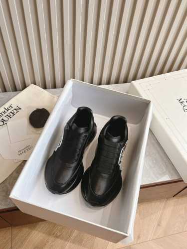 顶级版本 情侣码35-44 Alexander Mcqueen 亚历山大.麦昆 2024新款sprint运动跑步老爹鞋 顶级版本 Sprint Runner 采