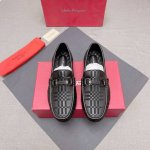 Ferragamo 菲拉格慕春款休闲鞋专柜品质优质做工，鞋面采用进口牛皮面料，舒适透气内里，原版时尚运动大底 ，休闲时尚，高端品质，码数 38-44
