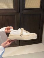 2025新春爆款水钻珍珠**系带松糕鞋，面料：头层牛皮，内里：柔软羊皮里，鞋高：5Cm 颜色：黑色 米白色 银色，，码数：34-39 P420