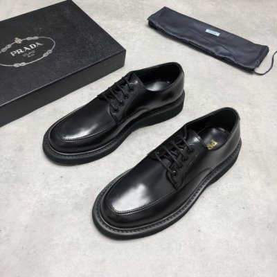 prada 普拉达 厚底正装出货 专柜同款 懂货的赶紧下手！新款男士休闲皮鞋 进口雾面开边珠 拼接缝制工艺 柔软舒适不起皱褶 德比鞋型优雅大气 加厚重工打造 高
