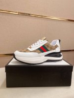 工厂p价 新款Gucci 古奇 专柜同步上市， 新款男鞋、面料精选进口牛皮，内里:羊皮内里。高端气垫开模防滑橡胶大底，精美线条、简约大气，上脚舒服上挡次、休闲旅