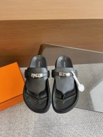 男10 ΗERMES 爱马仕春夏经典情侣款 Chypre 二舅拖鞋 上脚简直不要太舒服 为夏天做准备的一双拖鞋高端品质 对准专柜品质 原版水台原版开模TPU、防