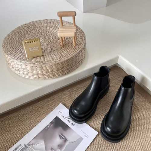 出厂 Bottega Veneta 顶级专柜 官网同步 Bv葆爹天团全系 经典矮筒 中筒靴 真正的经典 永不过时 葆爹穿搭 时尚最前沿 原标 原盒 正确版本 进