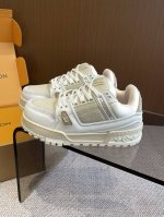 610代购级 官网同步发货全套包装 Louis Vuitton 走秀款胖丁Trainer 面包鞋 情侣款 胖Trainer打破颜色的单一变化 胖乎乎的超可爱有趣