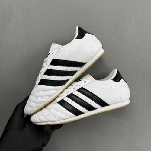 档口现货 adidas Originals Taekwondo Low White Black 跆拳道系列低帮经典复古薄底休闲运动舒适训练慢跑鞋 皮革白黑 货号