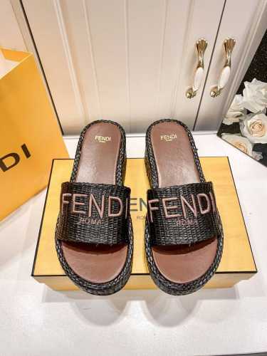 橙子出厂价p fendi 芬迪 春夏新款 松糕厚底增高凉拖鞋 设计灵感改创于今年秀场的主推系列鞋履 当季新品拖鞋 众所周知 鞋子永远设计为高级感满满的 高端大气