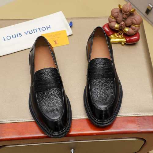 工厂p价 Louis Vuitton 里 路易威登 新款男士休闲商务皮鞋官网原版复制，鞋面采用进口官网1:1材料制作意大利牛皮面，高端内里绝非一般的工艺制造，大