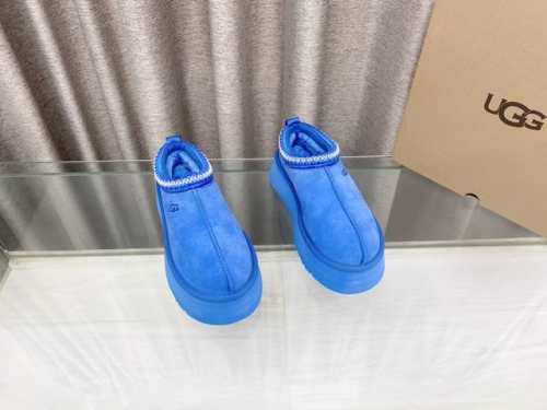油叽叽#秋冬新品 塔茨TAzz厚底拖鞋 新款毛拖采用民族风编织刺绣复古又时髦，超舒适一脚蹬，超多明星在穿，ins小红书有多火不用我多说，一到季节就断货的节奏！