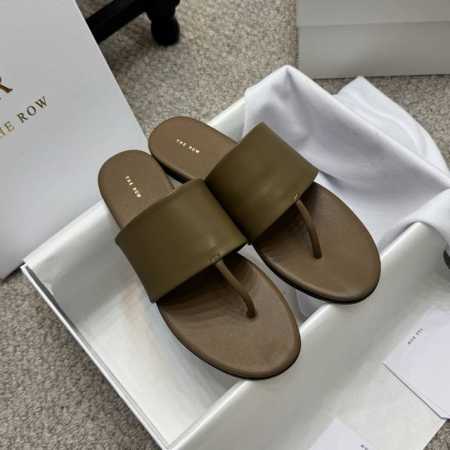 The Row25Ss新款极简风夹趾凉鞋. 顶级品质 全真皮 平底舒适 时尚百搭 鞋面:头层小牛皮 内里：羊皮 鞋底：真皮大底 Size：35-39 40定做 - 点击图像关闭