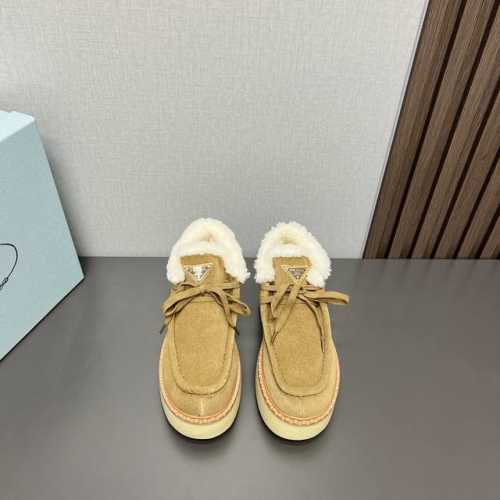 出厂:440独家顶级版本 Prad-A普拉*达Vs经典休闲鞋系列 厚底高帮休闲鞋 原版1:1定制，今年最潮的三角标一脚蹬英伦风复古情侣小白鞋，众多网红上脚，这款