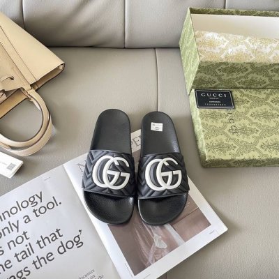 出厂： Gucci 古驰2025顶级专柜 初夏情侣新款 官网上新 独家首发 Gucci 古驰 25S 初夏情侣拖 古驰拖鞋 古驰情侣穿搭 Gucci拖鞋 Guc