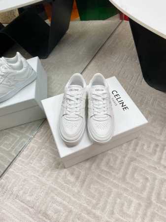 出厂女 ，男 Celine 情侣款Celine赛琳2025春夏新品秀场主推款凯旋门徽标系带休闲鞋小白鞋 简单舒服，干净利落，**显腿细，无论是单穿还是搭配阔腿裤 - 点击图像关闭