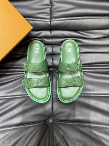 louis Vuitton 路易威登 高端精品 奢品拖鞋 1:1高端品质 休闲阳光宽松舒适型 最高版本高品质精品 经夏季必入哦 码数 38-45 45码定做 p