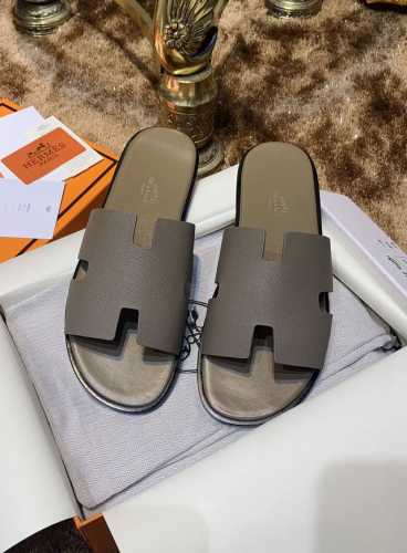 出厂价Pp男款：380 品牌：Hermes 编号：H80188-003 颜色：多配色 码数：36-46 45 46 订做不退不换 鞋底材质：真皮大底全真皮沿边而
