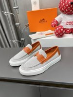 顶级版本:p 男款 HERMES 爱马仕 乐福鞋 板鞋 原版9530购入开发 市场最高版本！代购级别品质！专柜断码一鞋难求的节奏啊！经典的小白鞋搭配万年经典 H