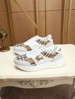 实价 巴宝莉顶级男士新款皮鞋专柜同步发售鞋面意大利进口牛皮面，全进口牛皮内里，进口配件，完全1比1复刻，鞋底：原厂特供原版底，独家活动成型底超级舒适，原厂跟单货