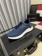 出厂价pp： Armani 阿玛尼新款时尚男鞋精心打造国际品牌 此款休闲鞋集优质面料与精湛工艺于一身，鞋面选用头层牛皮制成！羊皮内里垫脚。上脚效果帅气有型，轻质