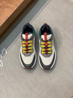 Loro Piana 秋季散步 运动 男鞋 Lp慢跑鞋 莞产代工厂原厂底 随意进出专柜对比 这款休闲鞋采用wind纤维针织而成，纯手工打造 呈现出别致的立体效果