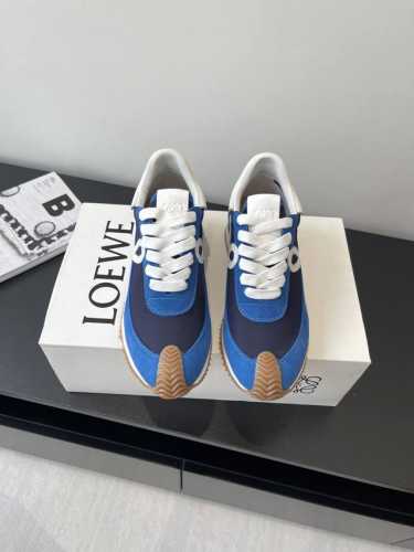 新版面 Loewe 罗意威 早春最新内增高拼色德训鞋 阿甘鞋 小白鞋 超级火爆 情侣款 超级好看 超级百搭 超级舒服 拼色拼接鞋面 非常高级隐藏式内增高5Cm