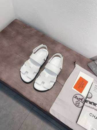 Hermes P: 情侣款，码数：35-44 45定做 Hermès 爱马仕男女同款春夏新款老舅凉鞋实力来袭 网红同款 进口牛皮羊皮～休闲百搭简单ins&小红书 - 点击图像关闭