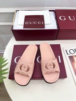 gucci 古驰 25 G家 主打系列终于面世 狠货值得期待 原有的经典 创造新设计 bs新款 双G互扣式镂空拖鞋 代购级别 高级感十足 国内外博主刷爆的一款,