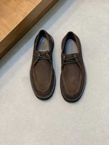 Ferragamo 男士皮鞋，高品质，顶级狠货，鞋面进口牛皮，内里垫脚均用进口牛皮，配原版轻质大底，配码38-45， 38,45订做不退换