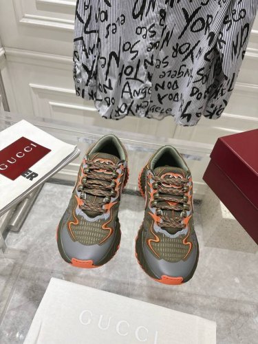 冲量价: 顶级版本Gucci Ripple新款波浪鞋购入原版1比1开发脚感轻盈舒适配有全套航空包装码数35-45