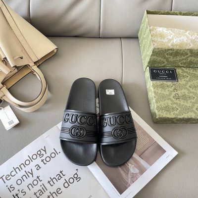 出厂： Gucci 古驰2025顶级专柜 初夏情侣新款 官网上新 独家首发 Gucci 古驰 25S 初夏情侣拖 古驰拖鞋 古驰情侣穿搭 Gucci拖鞋 Guc