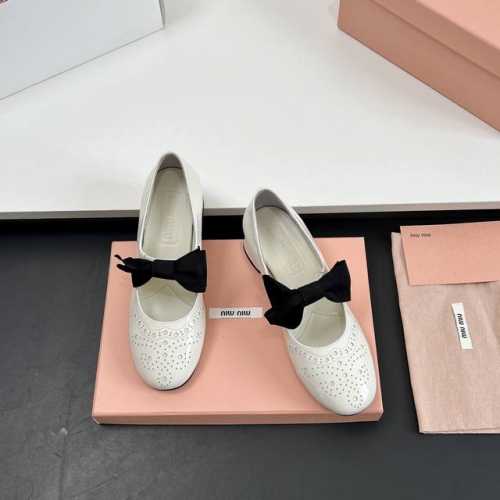 厂价 高版本！Miu Miu 缪缪 布洛克皮鞋 25 早春新品 专柜主打最新走秀款 蝴蝶结复古玛丽珍粗跟单鞋火爆上新！ 缪家高货 顶级工艺打造精品质感 无敌舒适