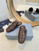 工厂批 Prada 普拉达 25Ss春夏走秀新款流苏复古乐福鞋单鞋 半拖鞋这款鞋履着意呈现经典与复古格调，兼具阳刚气质与柔美风情，形成二元对比，彰显Prada系
