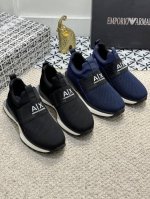 出厂价 实价 高端精品-阿玛尼！ 独家首发 Ss独家最新爆款 阿玛尼 最新時尚男鞋独家爆款鞋面選用透气面料內裡舒适透气网布 鞋底：原厂特供原版底，轻便，超级舒适