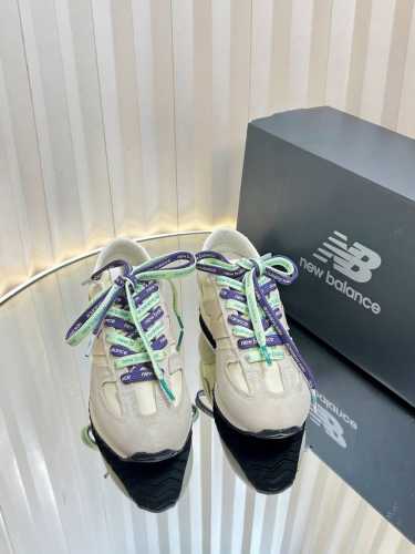女 男350New Balance 纽百伦471情侣款 25Ss春夏新品 复古 休闲鞋 运动鞋 471鞋款承袭其经典轮廓 以纤细鞋檀勾勒轻盈外形 焕启复古薄底鞋