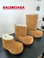 矮筒 ，中筒 ，高筒 ，balenciaga 巴黎世家 大头靴雪地靴 情侣款 时尚不分季节，泰国明星fourth在30几度的天气穿着巴黎世家2024 洛杉矶走秀