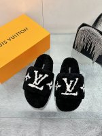 工厂价： 百分百真羊毛 最高版本 LOUI VUITT 专柜最新潮品毛拖 羊毛毛拖独家原版订制 Lv毛拖 欧美名媛.明星.网红girl大爱款时尚却不张扬 简洁百