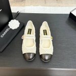 代购级 chanel小香 25Ss 春夏鞋头 电绣点缀 芭蕾舞鞋 宛如女神脖子上的项链 上脚包裹性非常好 上脚跟显瘦 真的是超级精致 复古的玛丽珍太对味了 个人