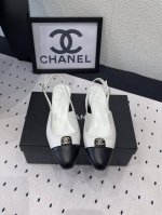 Chanel新款早春凉鞋 高版本出货 永不褪去的经典元素 与众不同穿搭风格 夏季必入款 进口羊皮鞋面 羊皮内里垫脚 意大利真皮大底 Size: 35-39 40