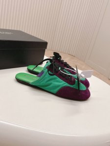 半拖款 11色！Prada普拉达 Collapse再生尼龙与绒面皮革弹力半拖 2025春夏最新走秀款阿甘拖鞋款 时尚单品薄款休闲拖鞋 这款至臻轻盈的运动鞋以再生