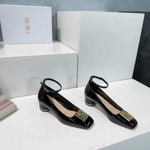 高品质出厂 ！顶级品质代购级 官网同步飞机盒包装 Dior 迪奥 25春夏最新时装秀高定系列 MISS DIOR 粗跟方头单鞋！粗跟方头玛丽珍芭蕾舞女鞋 CD字
