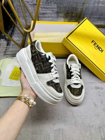 工厂价： Fendi Match厚底增高系带运动鞋，黑色与白色牛皮拼接，饰有黑色牛皮细节，内里采用透气里布，轻便舒适百搭 女35-42码， - 点击图像关闭