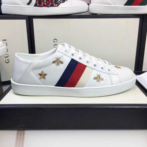 橙子出厂价p gucci 古驰 经典爆款 小蜜蜂小白鞋 百搭休闲鞋板鞋 情侣款 码数 34-45