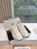 G908代购级别GGDB情侣款复古老爹鞋 独特磨破做旧风格，老工匠纯手工不规则打磨，就连鞋底也是不羁的脏 明星、博主私搭最爱鞋面：订制制牛皮透气网面料内里：透气
