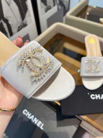 工厂p价 女装女鞋 运动原单 Chanel小香C家凉拖系列 官网同步 经典高雅 随意穿搭 原版Logo标 选用进口牛皮和C家定制面料 多种颜色供女神选择 码数 - 点击图像关闭