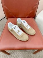 Miumi* 缪缪最新 复古德训鞋 原版购入开发 做货 这款Miu Miu运动鞋巧妙地表达了运动装与充满活力和进取心的女性理念之间的碰撞。休闲风和不羁的细节将每