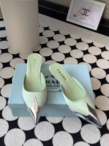 PRADA 25ss新款穆勒鞋 真丝尖头 真丝材质搭配TPU穆勒系列春夏单鞋凉鞋 意大利真皮大底 跟高4CM 专柜购买原版 正品一比一开发 所有细节 材料 全部