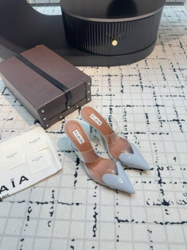 顶级版本新款最新爆品小红书火推Alaia High Love爱心细跟凉拖系列！ “Designerofdesigners”更影响着很多人的风格！这些Alaia的