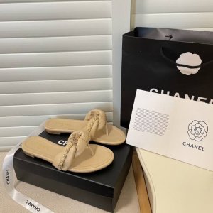 橙子出厂价 Chanrl 香奈儿春夏新款 金属链条人字拖 休闲夹脚拖鞋 码数：35-41