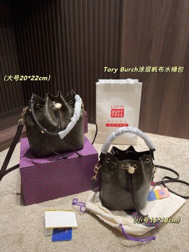 大号 折叠盒尺寸20.22 小号 折叠盒尺寸16.18 托里伯奇Tory Burch涂层帆布水桶包