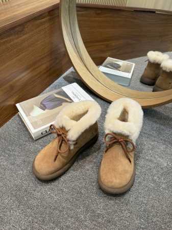 出厂 顶级版本 U*G雪地靴 现货好拿 迷你小可爱，秋冬女性必备.保暖神器 源自澳洲，百搭2024新款，MRA级摩卡星羊毛，顶级品质.反毛牛皮面料，与羊毛的绝美 - 点击图像关闭