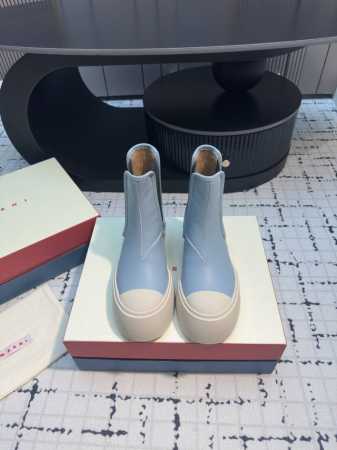 Marni pablo 玛尼高帮切尔西烟筒大头短靴｜原版购入代购级别 材质与工艺： 原版牛皮革面料 皮革里衬 两侧弹力镶片 后跟饰字母logo 开模4.5cm橡 - 点击图像关闭