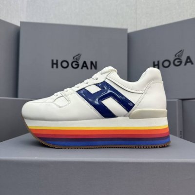 hogan 度假系列新款顶级版现货发售 松糕厚底顶级版 都市新潮休闲风 各明星 博主推荐 时尚百搭风格百变！原版楦型 原版大底一比一为你打造 值得推荐！ 鞋面采